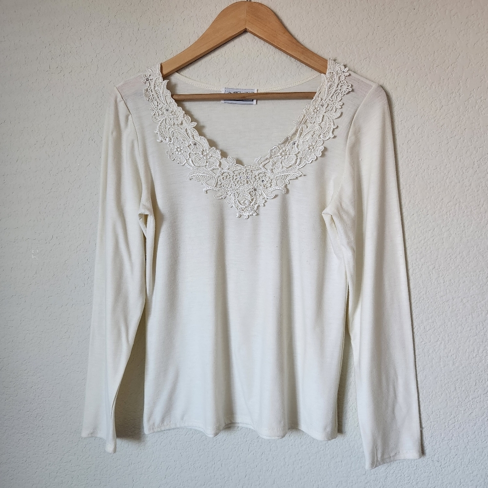 Kleids Long Sleeve T-Shirt with Lace Applique & Rhinestones